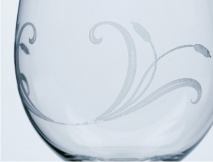 Laser-engraved-wine-glass-